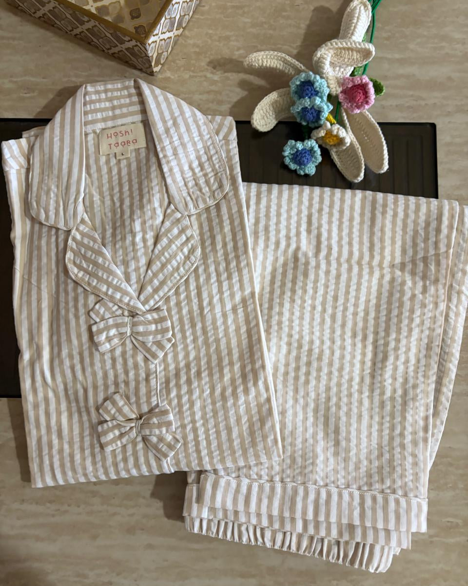 Ivory Stripe Bow Set